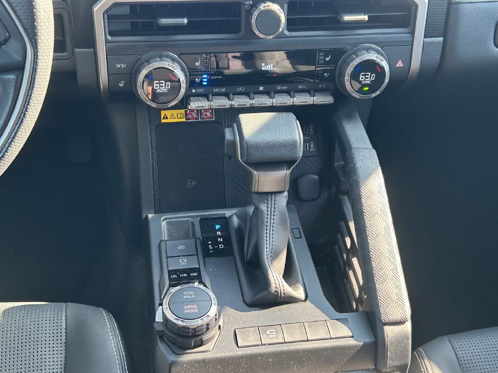 Certified 2025 Toyota 4Runner Limited AWD/4WD image 22