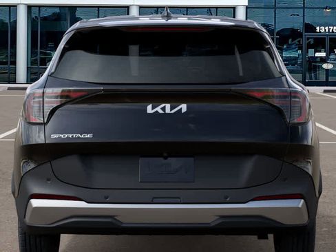 New 2026 Kia Sportage LX image 13