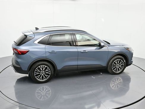 Certified 2025 Ford Escape SE w/ Class II Trailer Tow Package image 31