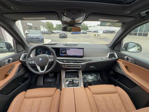 Certified 2024 BMW X5 xDrive40i w/ Premium Package AWD/4WD image 12