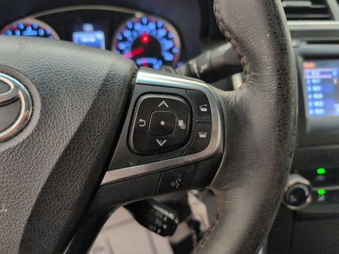 Used 2016 Toyota Camry SE image 38