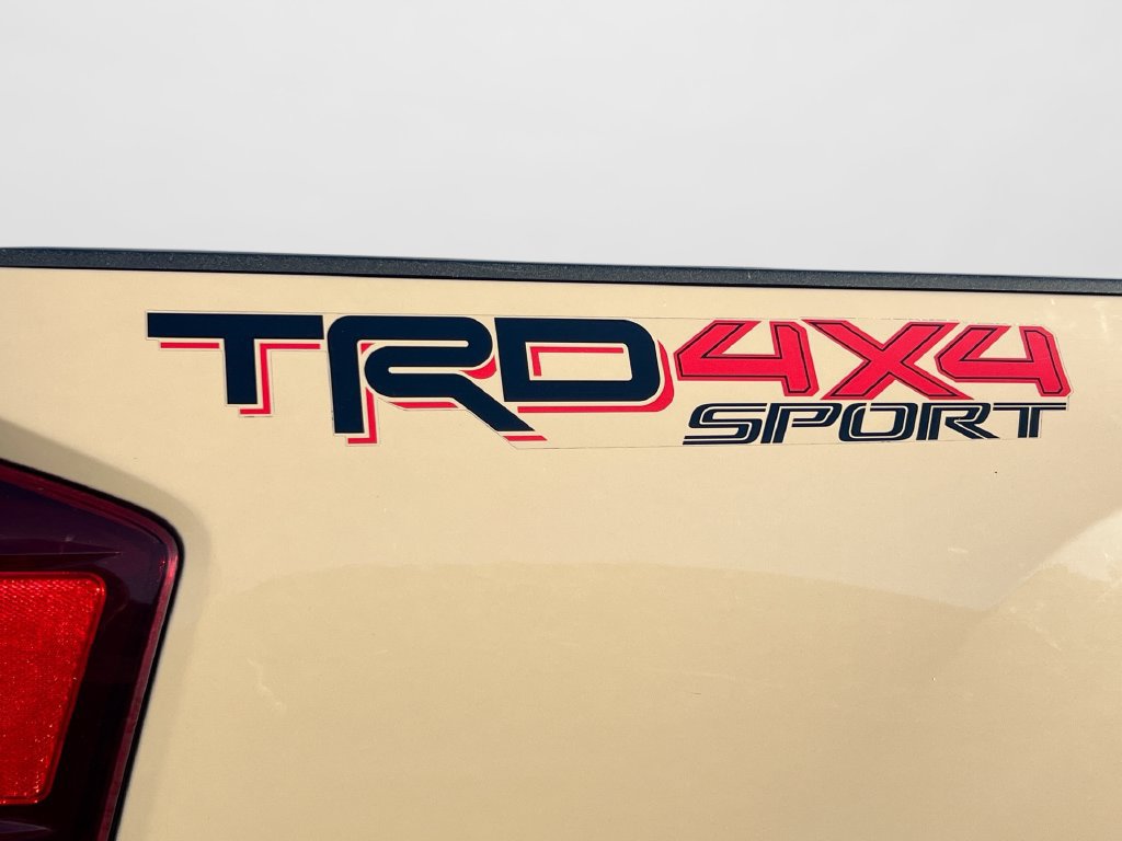Used 2019 Toyota Tacoma TRD Sport AWD/4WD image 43