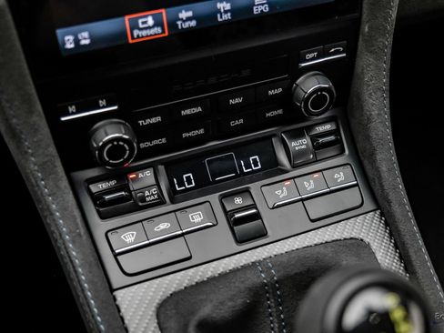 Used 2025 Porsche 718 Cayman GT4 RS RWD image 79