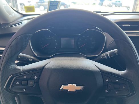 Used 2022 Chevrolet TrailBlazer LT AWD/4WD image 19
