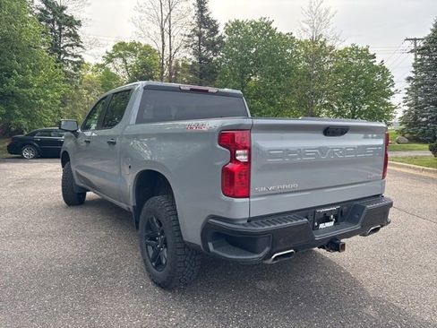 Used 2024 Chevrolet Silverado 1500 Custom Trail Boss AWD/4WD image 4