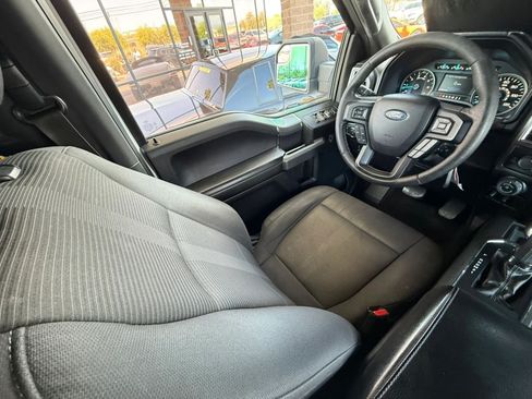 Used 2016 Ford F150 XLT w/ Equipment Group 302A Luxury AWD/4WD image 45