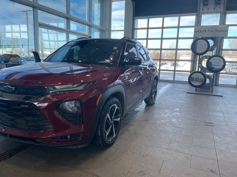 Used 2023 Chevrolet TrailBlazer RS image 3
