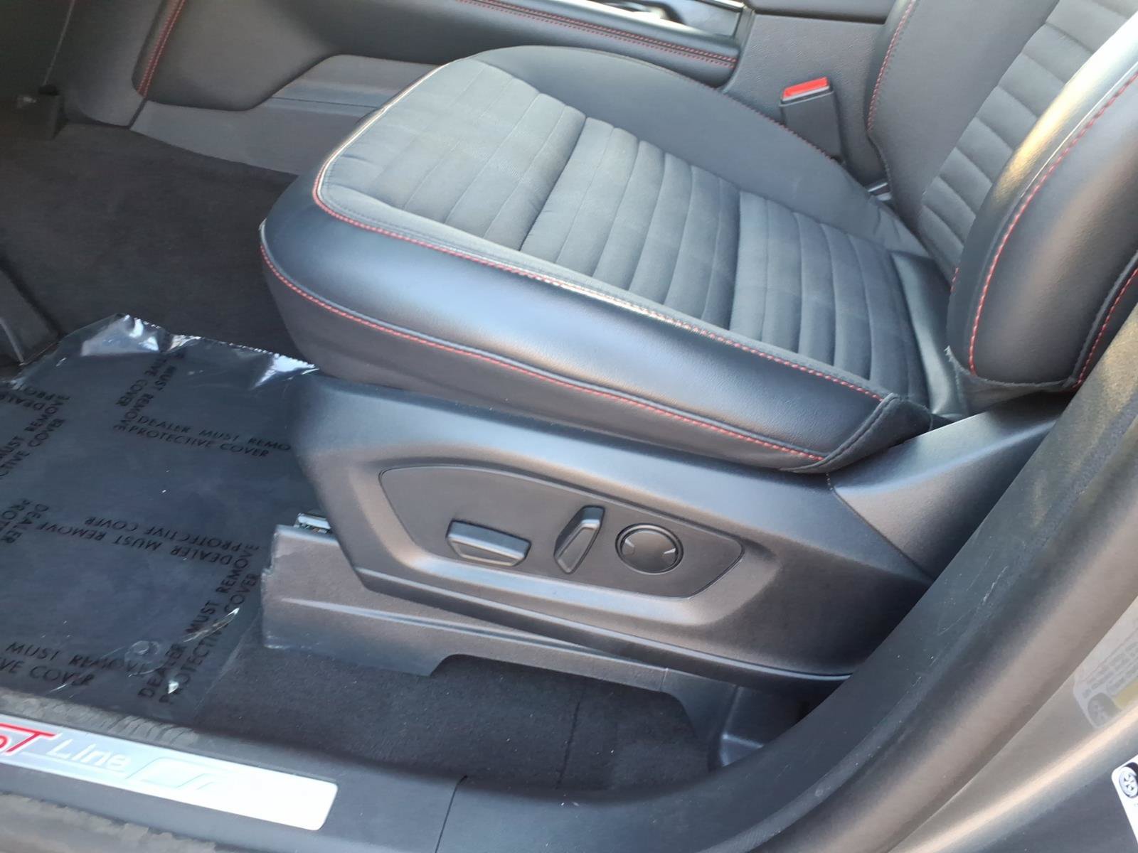 Certified 2026 Ford Explorer ST-Line AWD/4WD image 11