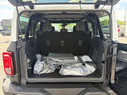 New 2026 Ford Bronco Heritage Edition AWD/4WD image 36