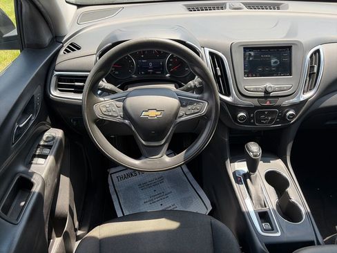 Used 2019 Chevrolet Equinox LT FWD image 11