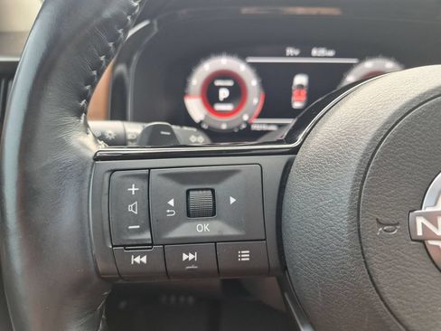 Used 2022 Nissan Pathfinder Platinum w/ Cargo Package FWD image 14