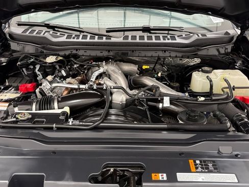 Certified 2025 Ford F350 Lariat w/ Lariat Ultimate Package AWD/4WD image 9