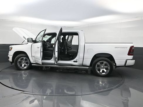 Used 2022 RAM 1500 Big Horn AWD/4WD image 39