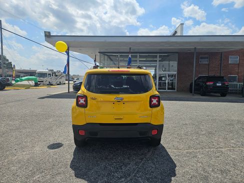 Used 2018 Jeep Renegade Sport w/ Power & Air Group AWD/4WD image 6