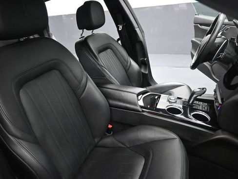 Used 2022 Maserati Quattroporte Modena Q4 AWD/4WD image 19