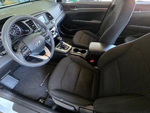 Used 2019 Hyundai Elantra SE w/ Cargo Package FWD image 19