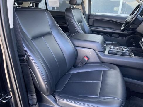 Used 2023 Ford Expedition Max XLT AWD/4WD image 25