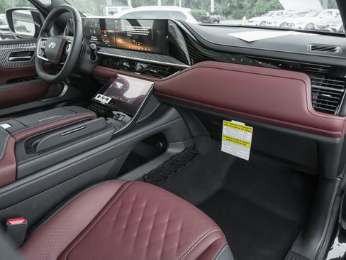 New 2026 INFINITI QX80 Autograph w/ Premium Cargo Package image 29