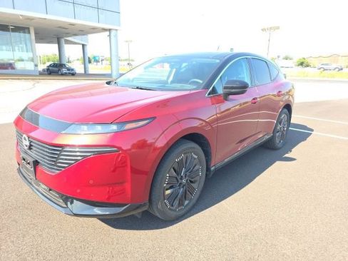 Used 2025 Nissan Murano Platinum w/ Cargo Package AWD/4WD image 1