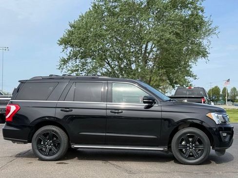 Used 2021 Ford Expedition XLT AWD/4WD image 34