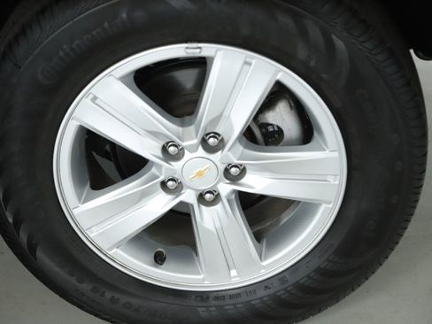 Used 2022 Chevrolet Trax LT w/ LT Convenience Package image 37