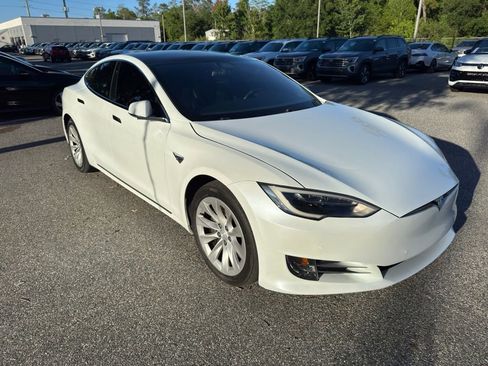 Used 2018 Tesla Model S 75D AWD/4WD image 4