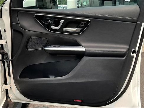 Certified 2023 Mercedes-Benz GLC 300 4MATIC image 28