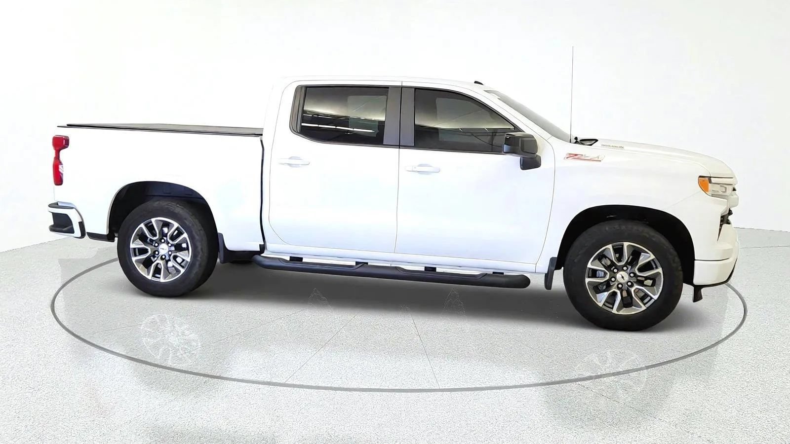 Used 2025 Chevrolet Silverado 1500 RST w/ Convenience Package II AWD/4WD image 10