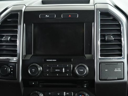 Used 2015 Ford F150 XLT w/ Equipment Group 302A Luxury AWD/4WD image 9