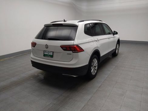 Used 2020 Volkswagen Tiguan S image 9