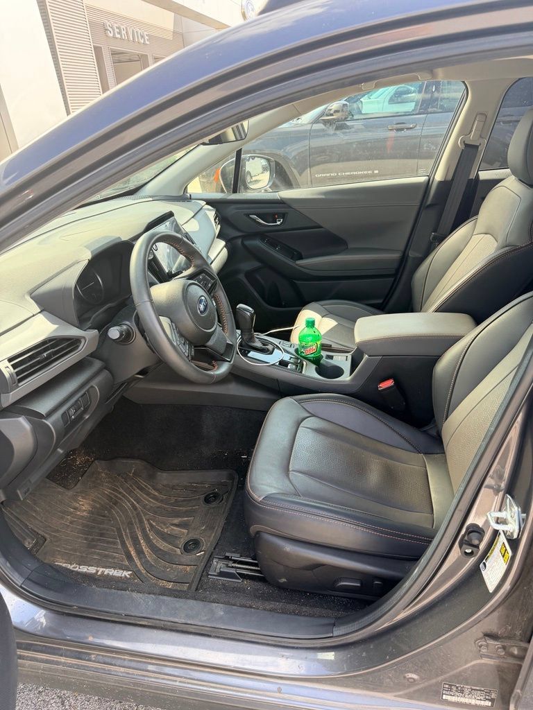 Used 2024 Subaru Crosstrek 2.5i Limited w/ Crosstrek Mirror Package AWD/4WD image 8