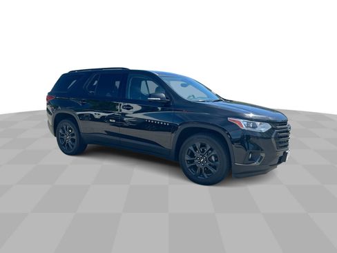 Certified 2020 Chevrolet Traverse RS FWD image 2