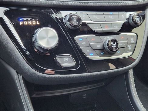 New 2026 Chrysler Pacifica Limited w/ S Appearance Package image 14