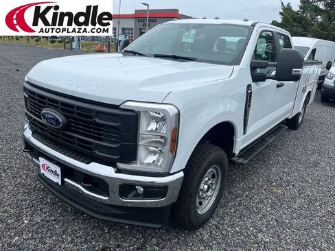 New 2025 Ford F250 XL w/ XL Chrome Package image 1