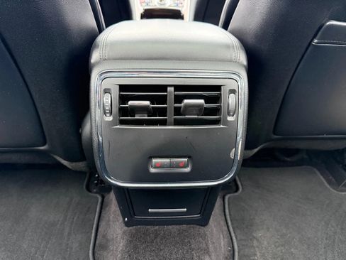 Used 2017 Lincoln Continental Select w/ Climate Package image 20