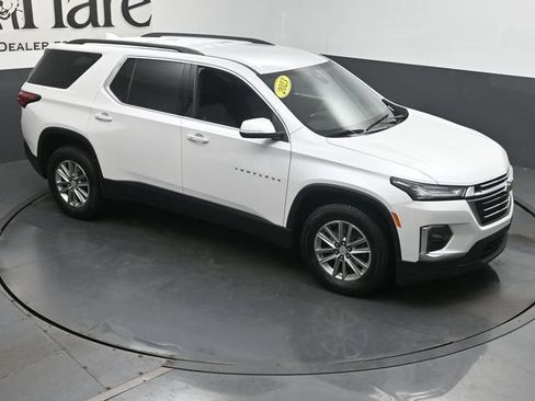 Used 2023 Chevrolet Traverse LT FWD image 52