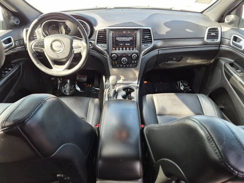 Used 2018 Jeep Grand Cherokee Limited AWD/4WD image 19
