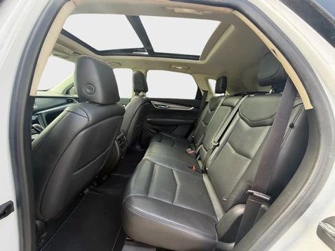 Used 2018 Cadillac XT5 Luxury w/ Driver Awareness Package FWD image 22
