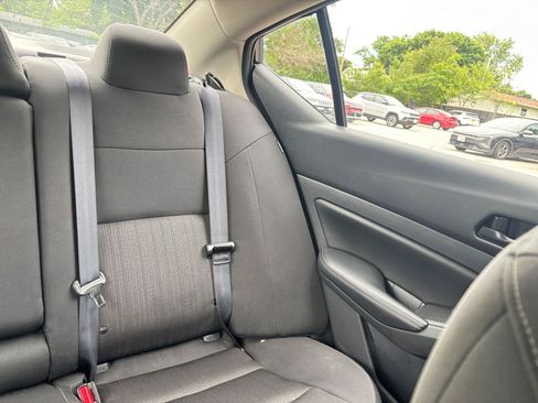 Used 2025 Nissan Altima 2.5 SV FWD image 37
