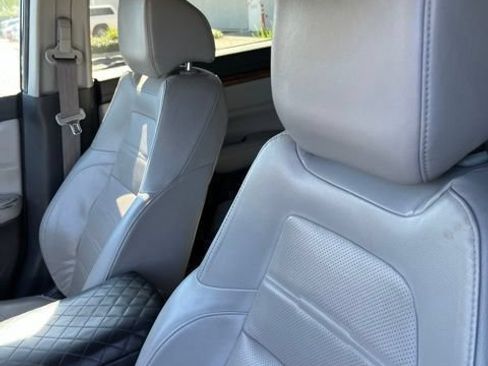 Used 2017 Honda CR-V Touring image 6