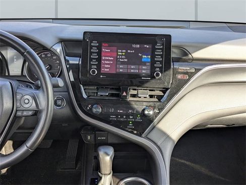 Used 2024 Toyota Camry SE image 16