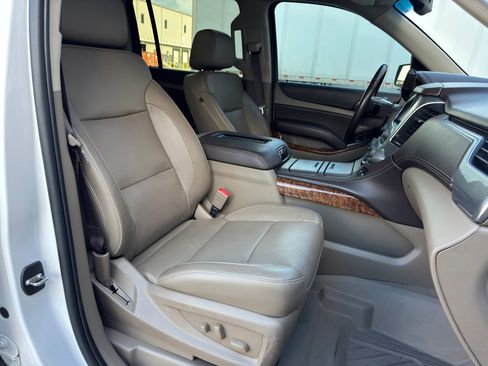 Used 2020 Chevrolet Suburban Premier w/ Max Trailering Package image 26