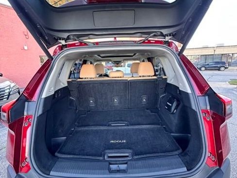 Certified 2023 Nissan Rogue Platinum w/ Platinum Premium Package image 8