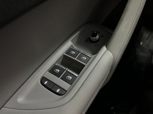 Used 2021 Audi Q5 Prestige AWD/4WD image 25