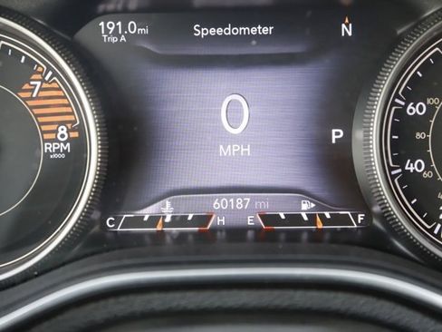 Used 2019 Jeep Cherokee Trailhawk image 33