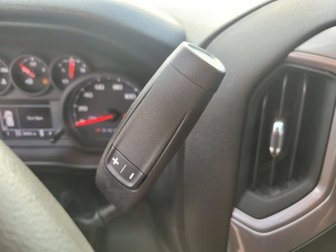 Used 2022 Chevrolet Silverado 1500 Custom AWD/4WD image 27
