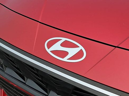 Used 2024 Hyundai Elantra SEL FWD image 30