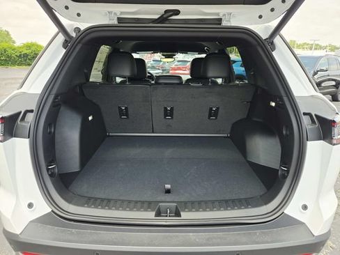 New 2026 Chevrolet Equinox LT w/ Convenience Package II FWD image 10