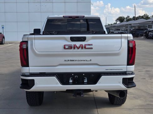 Used 2024 GMC Sierra 3500 Denali w/ Denali Reserve Package AWD/4WD image 6