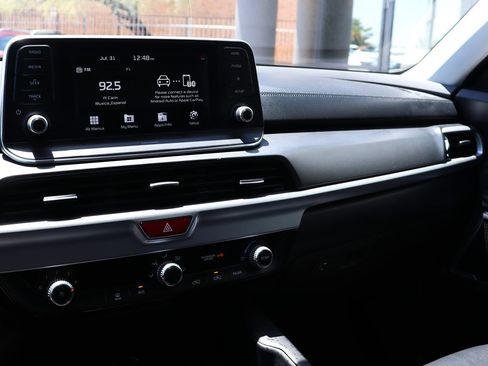 Used 2021 Kia Telluride LX AWD/4WD image 46